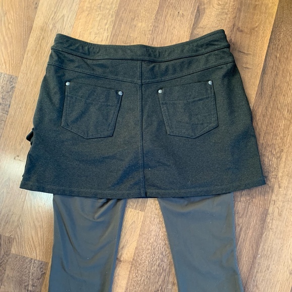 Athleta Bettona Skirt with Capri Leggings - Picture 14 of 15